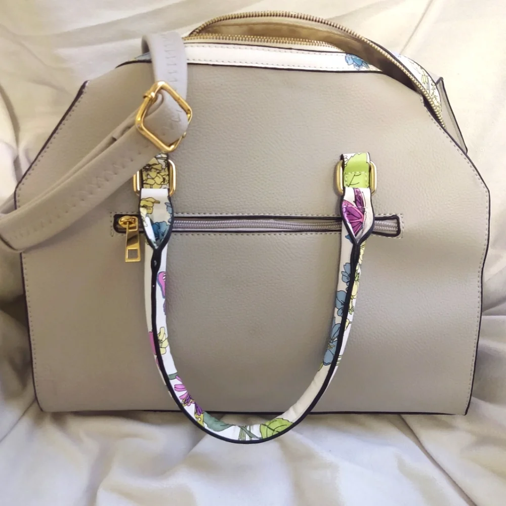 Spring Handbag - Picture 2 of 6